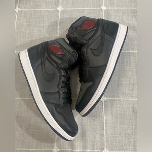 Jordan 1 Retro Black Satin Gym Red